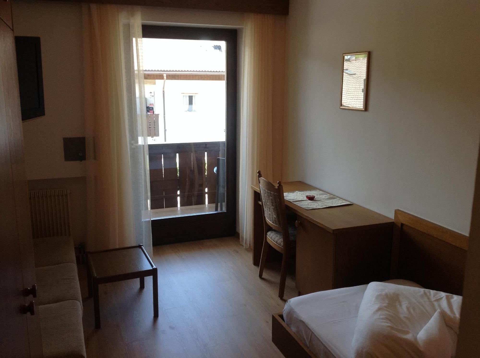 Hotel Garni Savoy Castelrotto Room photo